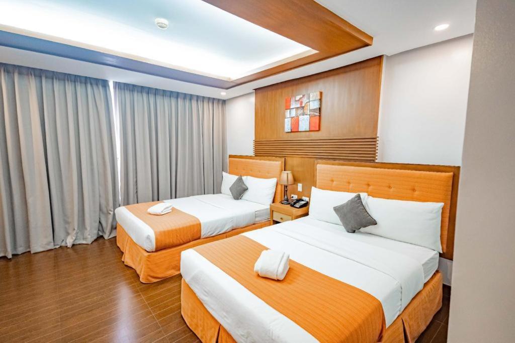 Subic Grand Harbour Hotel Subic Bay Olongapo Kültér fotó